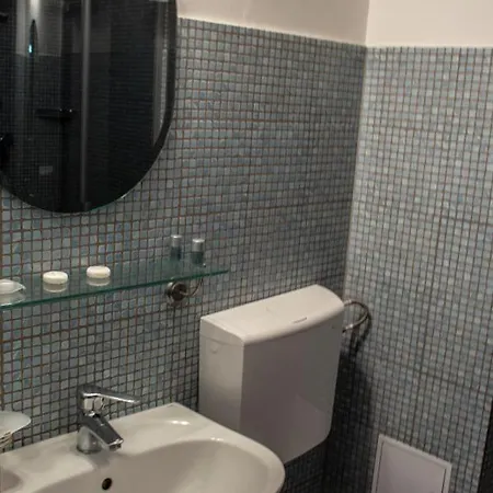 Happy Hotel Bucarest