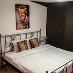 Happy Hotel