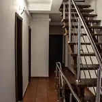 Happy Hotel 2*