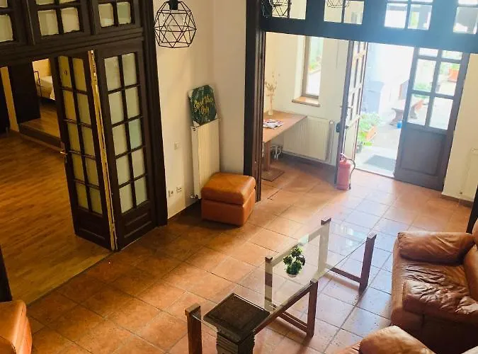 Happy Ξενοδοχείο